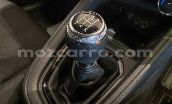 Tenga Tsaru Renault Clio Chena Mota in Maputo in Maputo Tenga Tsaru Renault Clio Chena Mota in Maputo in Maputo