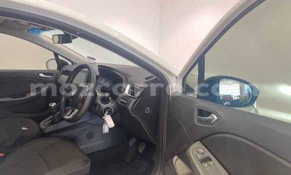 Tenga Tsaru Renault Clio Chena Mota in Maputo in Maputo Tenga Tsaru Renault Clio Chena Mota in Maputo in Maputo