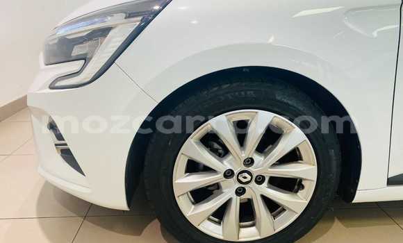 Tenga Tsaru Renault Clio Chena Mota in Maputo in Maputo Tenga Tsaru Renault Clio Chena Mota in Maputo in Maputo