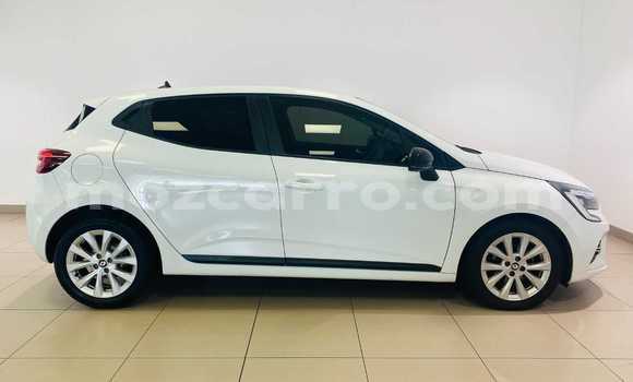 Tenga Tsaru Renault Clio Chena Mota in Maputo in Maputo Tenga Tsaru Renault Clio Chena Mota in Maputo in Maputo