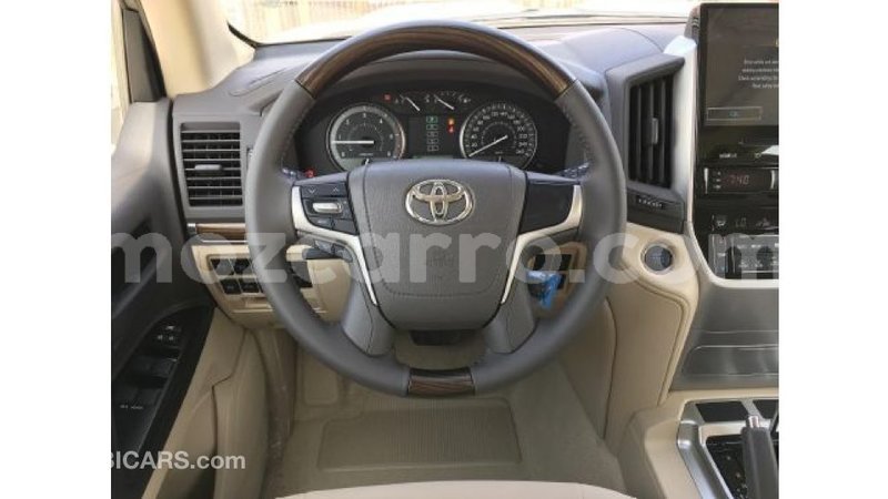 Big with watermark toyota land cruiser cabo delgado import dubai 6113