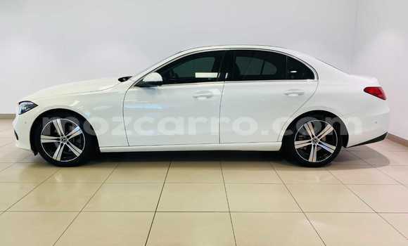 Tenga Tsaru Mercedes-Benz C-Classe Chena Mota in Maputo in Maputo Tenga Tsaru Mercedes-Benz C-Classe Chena Mota in Maputo in Maputo