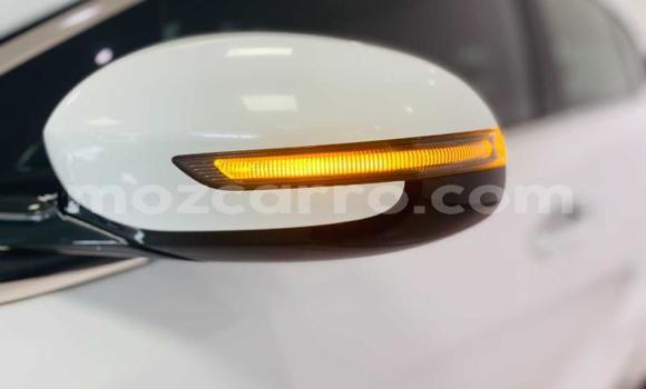 Nunua Ilio tumika Kia Sportage Nyeupe Gari ndani ya Maputo nchini Maputo Nunua Ilio tumika Kia Sportage Nyeupe Gari ndani ya Maputo nchini Maputo