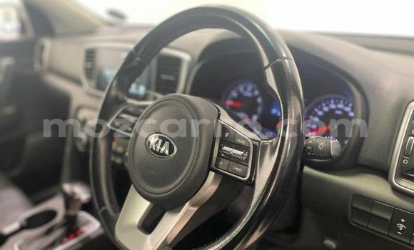 Nunua Ilio tumika Kia Sportage Nyeupe Gari ndani ya Maputo nchini Maputo Nunua Ilio tumika Kia Sportage Nyeupe Gari ndani ya Maputo nchini Maputo