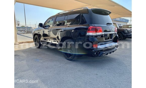 Nunua Imported Toyota Land Cruiser Nyeusi Gari ndani ya Import - Dubai nchini Cabo Delgado Nunua Imported Toyota Land Cruiser Nyeusi Gari ndani ya Import - Dubai nchini Cabo Delgado