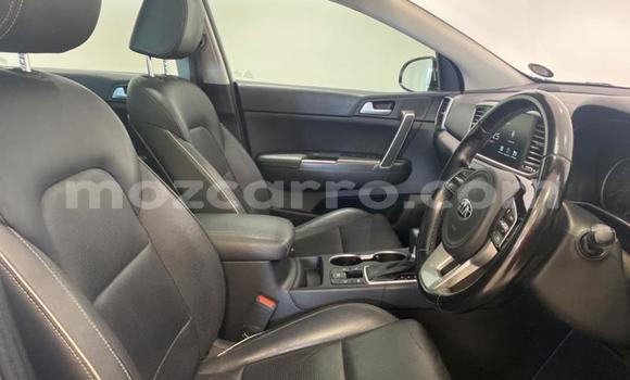 Nunua Ilio tumika Kia Sportage Nyeupe Gari ndani ya Maputo nchini Maputo Nunua Ilio tumika Kia Sportage Nyeupe Gari ndani ya Maputo nchini Maputo