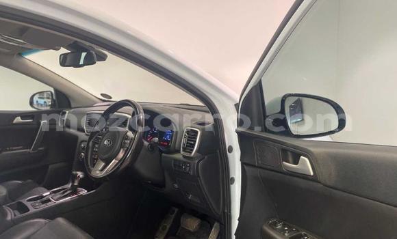 Nunua Ilio tumika Kia Sportage Nyeupe Gari ndani ya Maputo nchini Maputo Nunua Ilio tumika Kia Sportage Nyeupe Gari ndani ya Maputo nchini Maputo