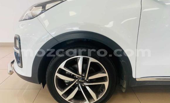 Nunua Ilio tumika Kia Sportage Nyeupe Gari ndani ya Maputo nchini Maputo Nunua Ilio tumika Kia Sportage Nyeupe Gari ndani ya Maputo nchini Maputo