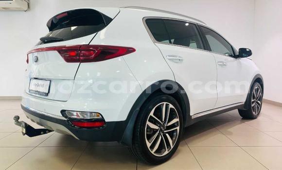 Nunua Ilio tumika Kia Sportage Nyeupe Gari ndani ya Maputo nchini Maputo Nunua Ilio tumika Kia Sportage Nyeupe Gari ndani ya Maputo nchini Maputo