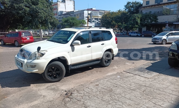 Comprar Usado Toyota Land Cruiser Prado Branco Carro em Maputo em Maputo Comprar Usado Toyota Land Cruiser Prado Branco Carro em Maputo em Maputo