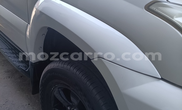 Comprar Usado Toyota Land Cruiser Prado Branco Carro em Maputo em Maputo Comprar Usado Toyota Land Cruiser Prado Branco Carro em Maputo em Maputo