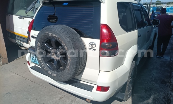Comprar Usado Toyota Land Cruiser Prado Branco Carro em Maputo em Maputo Comprar Usado Toyota Land Cruiser Prado Branco Carro em Maputo em Maputo