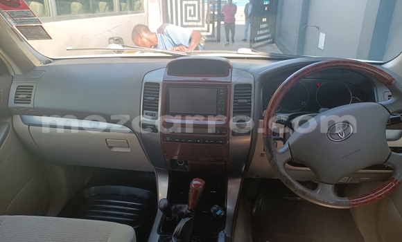 Comprar Usado Toyota Land Cruiser Prado Branco Carro em Maputo em Maputo Comprar Usado Toyota Land Cruiser Prado Branco Carro em Maputo em Maputo