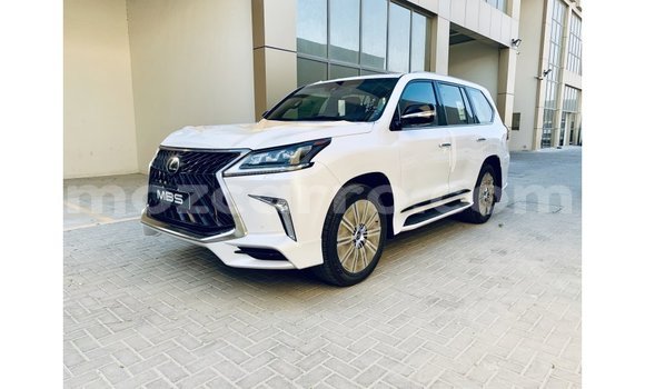 Nunua Imported Lexus LX Nyeupe Gari ndani ya Import - Dubai nchini Cabo Delgado Nunua Imported Lexus LX Nyeupe Gari ndani ya Import - Dubai nchini Cabo Delgado