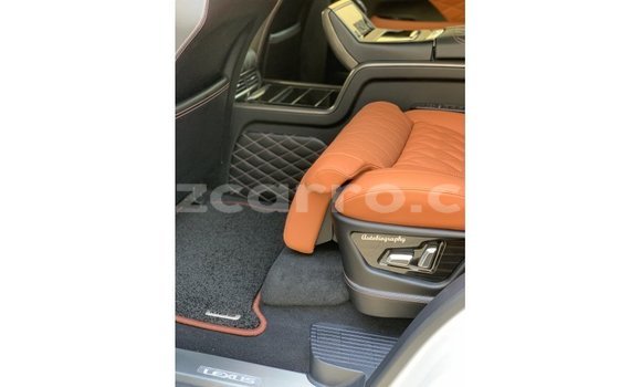 Nunua Imported Lexus LX Nyeupe Gari ndani ya Import - Dubai nchini Cabo Delgado Nunua Imported Lexus LX Nyeupe Gari ndani ya Import - Dubai nchini Cabo Delgado