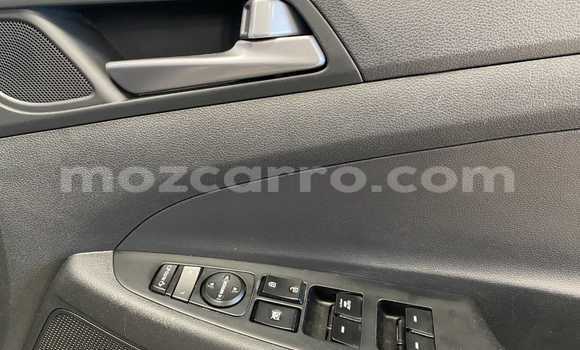 Nunua Ilio tumika Hyundai Tucson Fedha Gari ndani ya Maputo nchini Maputo Nunua Ilio tumika Hyundai Tucson Fedha Gari ndani ya Maputo nchini Maputo