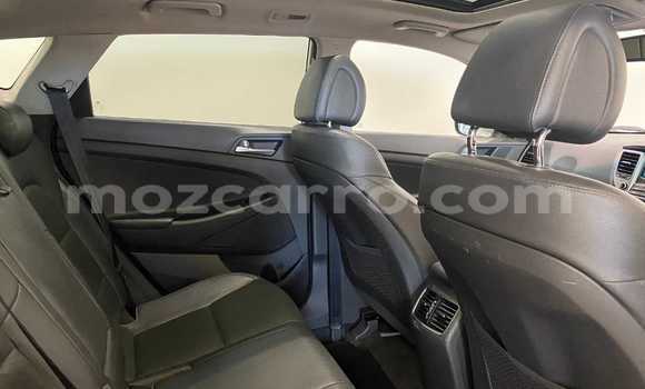 Nunua Ilio tumika Hyundai Tucson Fedha Gari ndani ya Maputo nchini Maputo Nunua Ilio tumika Hyundai Tucson Fedha Gari ndani ya Maputo nchini Maputo