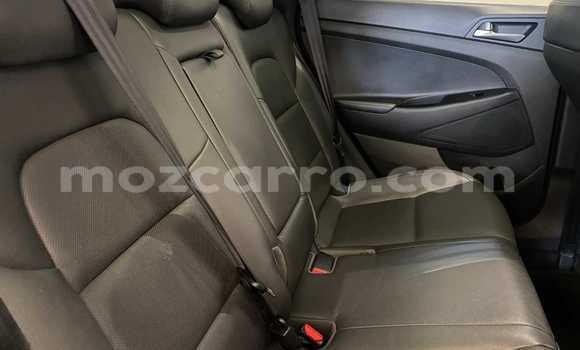 Nunua Ilio tumika Hyundai Tucson Fedha Gari ndani ya Maputo nchini Maputo Nunua Ilio tumika Hyundai Tucson Fedha Gari ndani ya Maputo nchini Maputo