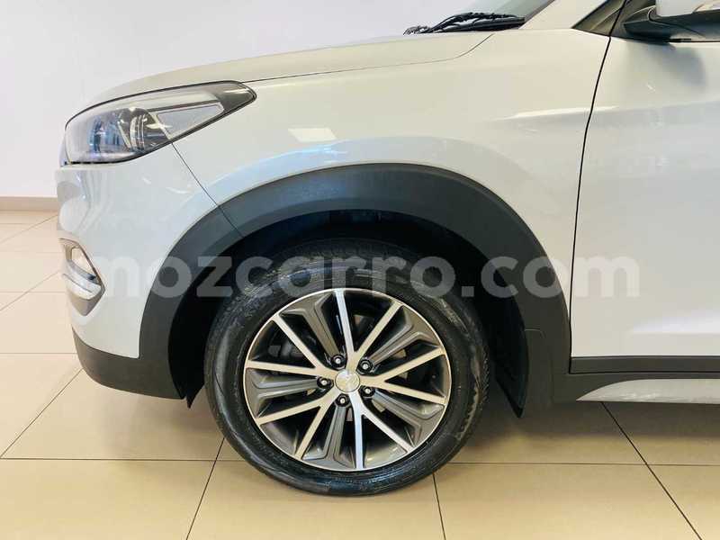 Big with watermark hyundai tucson maputo maputo 38795