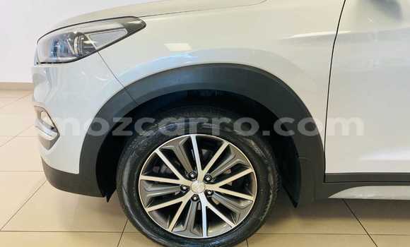 Nunua Ilio tumika Hyundai Tucson Fedha Gari ndani ya Maputo nchini Maputo Nunua Ilio tumika Hyundai Tucson Fedha Gari ndani ya Maputo nchini Maputo