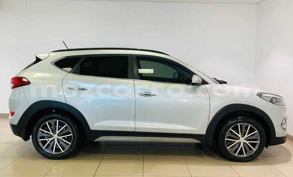 Nunua Ilio tumika Hyundai Tucson Fedha Gari ndani ya Maputo nchini Maputo Nunua Ilio tumika Hyundai Tucson Fedha Gari ndani ya Maputo nchini Maputo
