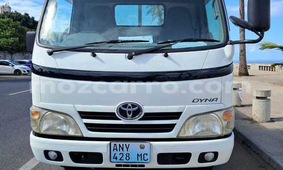 Buy New Toyota Dyna White Truck in Maputo in Maputo
