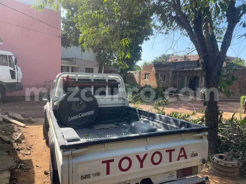 Big with watermark toyota land cruiser maputo maputo 38841