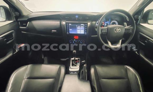 Comprar Usado Toyota Fortuner Branco Carro em Maputo em Maputo Comprar Usado Toyota Fortuner Branco Carro em Maputo em Maputo