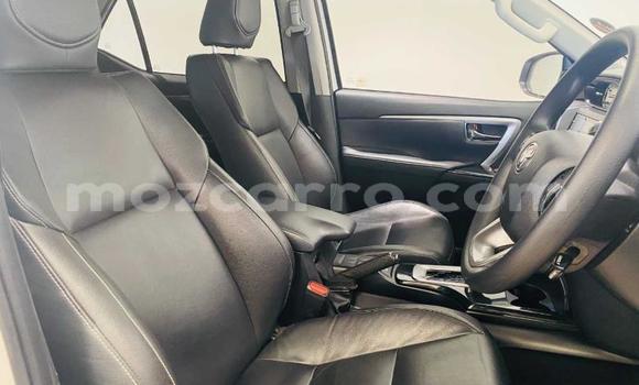 Comprar Usado Toyota Fortuner Branco Carro em Maputo em Maputo Comprar Usado Toyota Fortuner Branco Carro em Maputo em Maputo