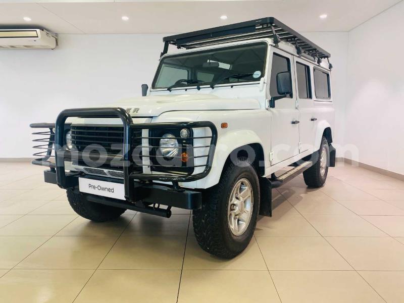 Big with watermark land rover defender maputo maputo 38850