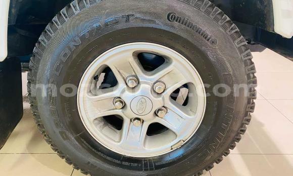 Tenga Tsaru Land Rover Defender Chena Mota in Maputo in Maputo Tenga Tsaru Land Rover Defender Chena Mota in Maputo in Maputo