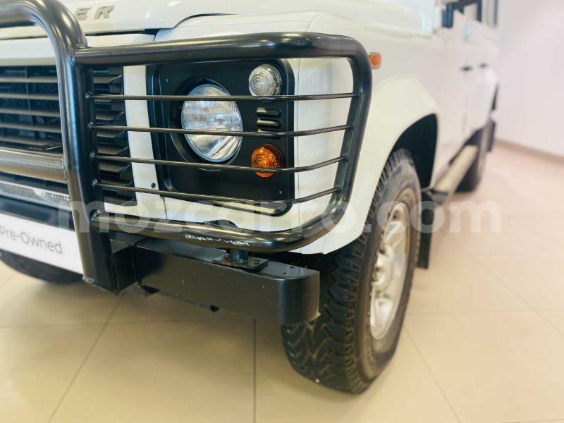 Big with watermark land rover defender maputo maputo 38850