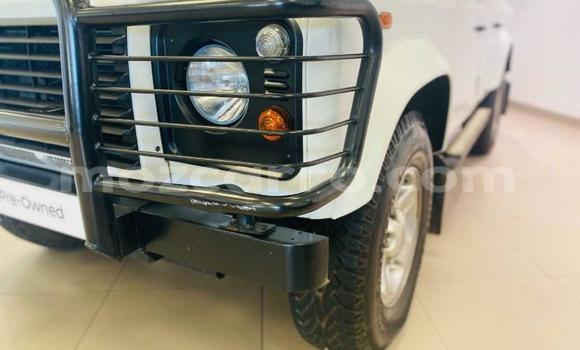 Tenga Tsaru Land Rover Defender Chena Mota in Maputo in Maputo Tenga Tsaru Land Rover Defender Chena Mota in Maputo in Maputo
