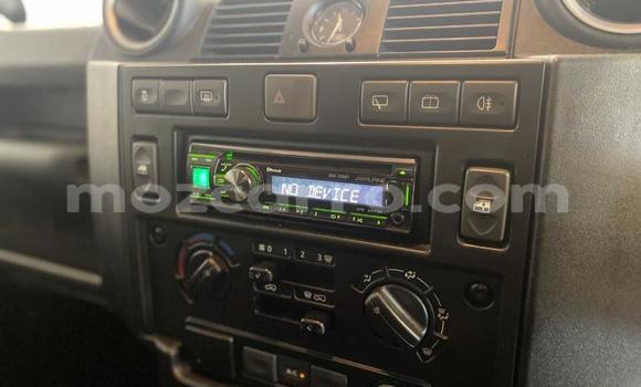 Tenga Tsaru Land Rover Defender Chena Mota in Maputo in Maputo Tenga Tsaru Land Rover Defender Chena Mota in Maputo in Maputo