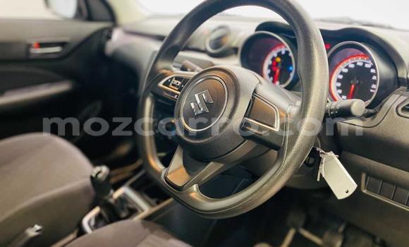 Tenga Tsaru Suzuki Swift Bhuruu Mota in Beira in Sofala Tenga Tsaru Suzuki Swift Bhuruu Mota in Beira in Sofala