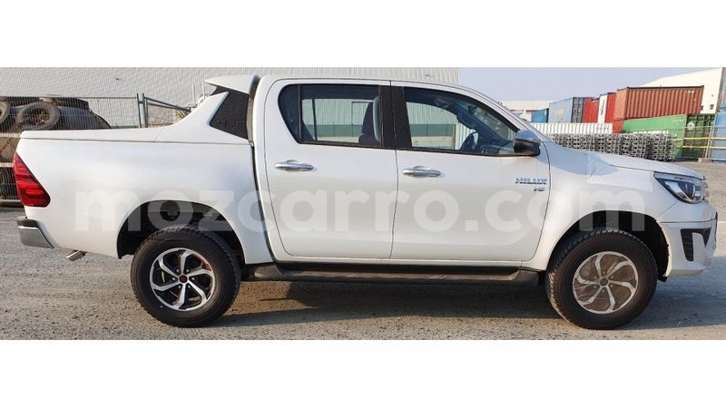 Big with watermark toyota hilux cabo delgado import dubai 6121