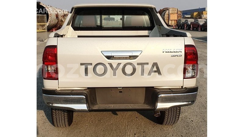 Big with watermark toyota hilux cabo delgado import dubai 6121