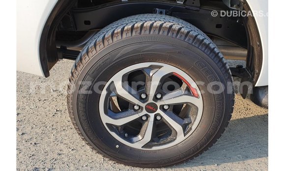 Buy Import Toyota Hilux White Car in Import - Dubai in Cabo Delgado Buy Import Toyota Hilux White Car in Import - Dubai in Cabo Delgado