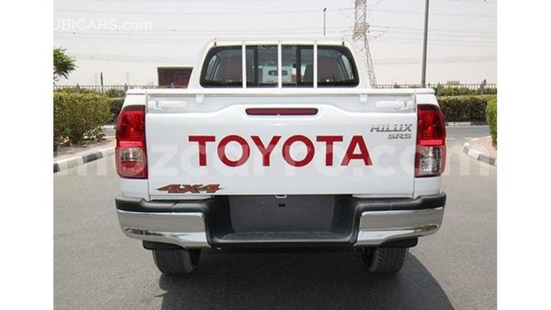 Big with watermark toyota hilux cabo delgado import dubai 6123