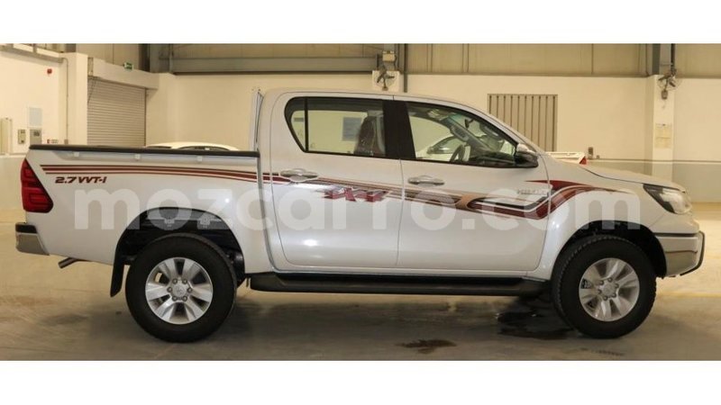 Big with watermark toyota hilux cabo delgado import dubai 6124