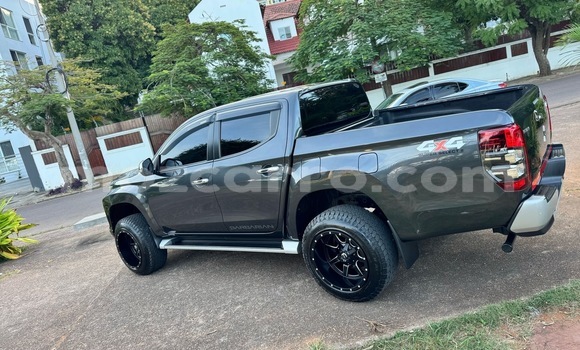 Comprar Usado Mitsubishi L200 Other Carro em Maputo em Maputo Comprar Usado Mitsubishi L200 Other Carro em Maputo em Maputo
