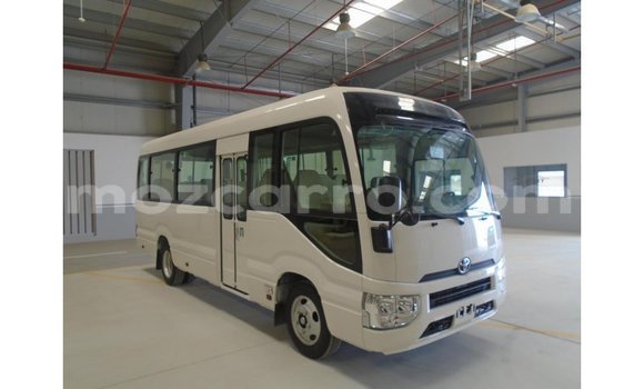 Comprar Importar Abarth 595 Branco Carro em Import - Dubai em Cabo Delgado