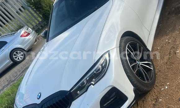 Nunua Ilio tumika BMW 3-Series Nyeupe Gari ndani ya Maputo nchini Maputo