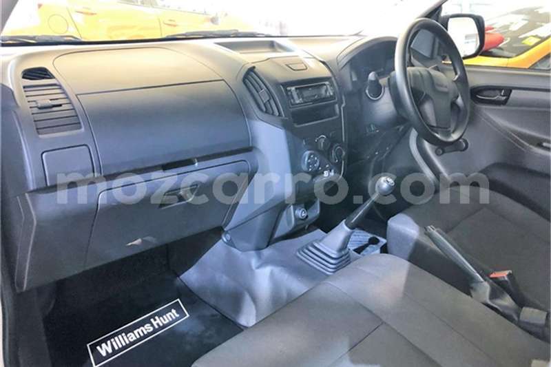 Big with watermark isuzu d max maputo maputo 39089