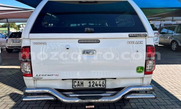 Comprar Usado Toyota Hilux Branco Carro em Maputo em Maputo Comprar Usado Toyota Hilux Branco Carro em Maputo em Maputo