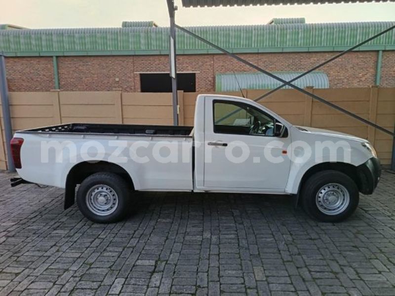 Big with watermark isuzu kb maputo maputo 39092