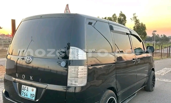 Comprar Usado Toyota Noah Preto Carro em Chemba em Sofala Comprar Usado Toyota Noah Preto Carro em Chemba em Sofala