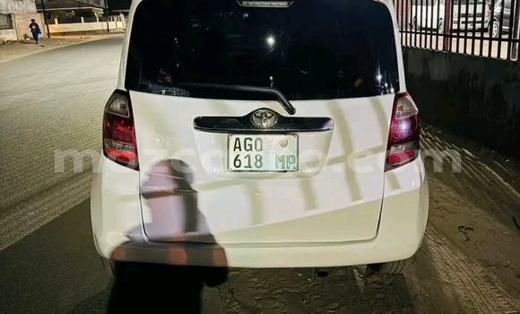 Tenga Tsaru Toyota Ractis Chena Mota in Búzi in Sofala Tenga Tsaru Toyota Ractis Chena Mota in Búzi in Sofala