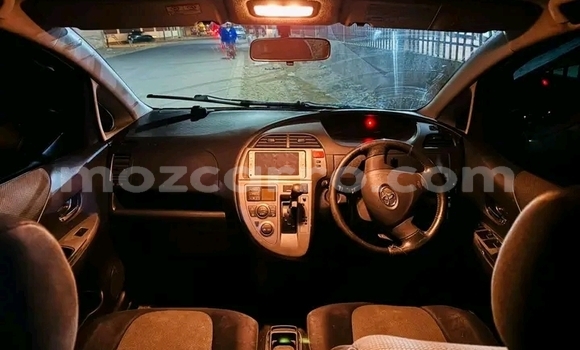 Tenga Tsaru Toyota Ractis Chena Mota in Búzi in Sofala Tenga Tsaru Toyota Ractis Chena Mota in Búzi in Sofala