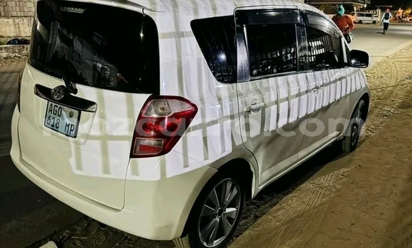 Tenga Tsaru Toyota Ractis Chena Mota in Búzi in Sofala Tenga Tsaru Toyota Ractis Chena Mota in Búzi in Sofala